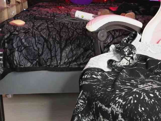 Изображение секс-шоу модели Devilsbride Изображение секс-шоу модели Devilsbride