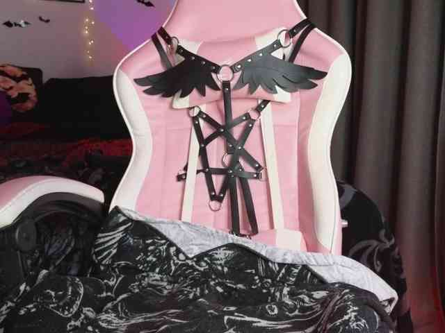 Изображение секс-шоу модели Devilsbride