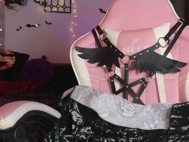 Изображение секс-шоу модели Devilsbride