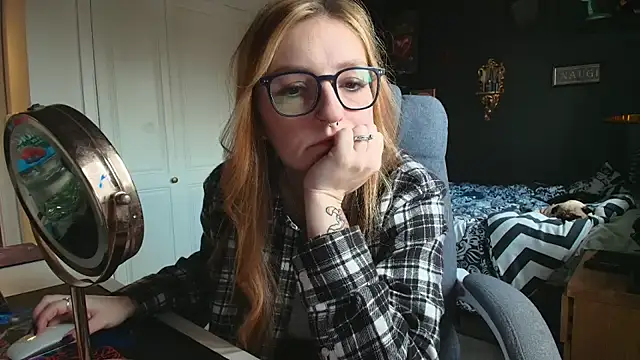 Изображение секс-шоу модели short_sweetpea Изображение секс-шоу модели short_sweetpea