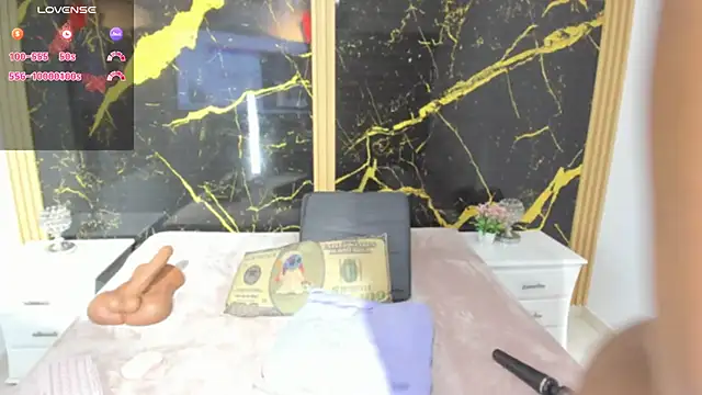 Nyakimgold's sex show image
