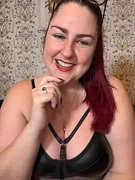 Lacey-BBW's sex show image