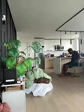 juicesowet's sex show image