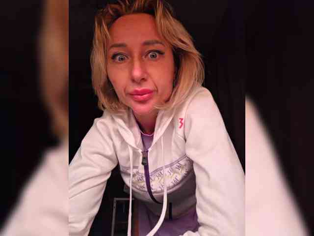 Изображение секс-шоу модели Valeriah