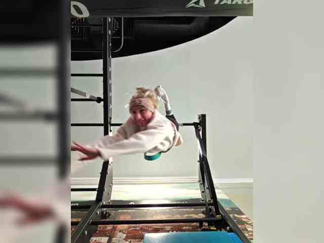 Изображение секс-шоу модели Valeriah Изображение секс-шоу модели Valeriah