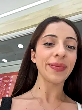 Yesmoree's sex show image