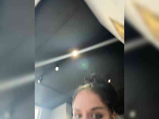 NotBellucci's sex show image