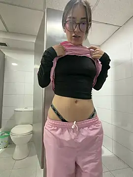 Изображение секс-шоу модели Sweet_Milaa1 Изображение секс-шоу модели Sweet_Milaa1