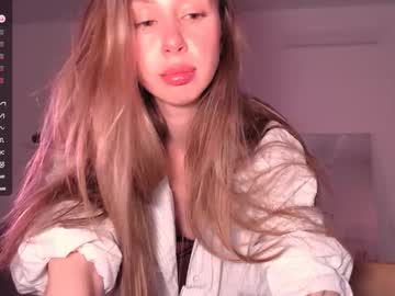 bestzoeyever's sex show image