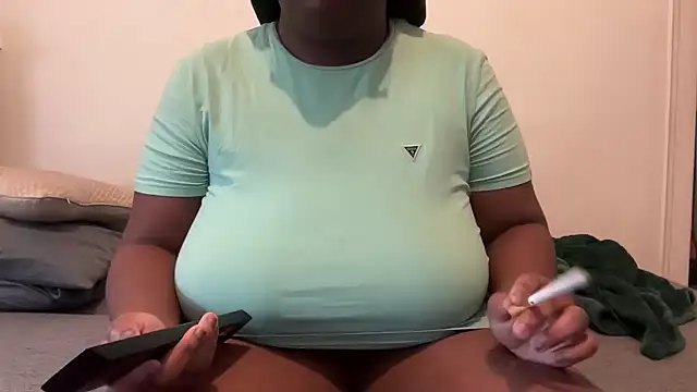 nanaisbackk's sex show image