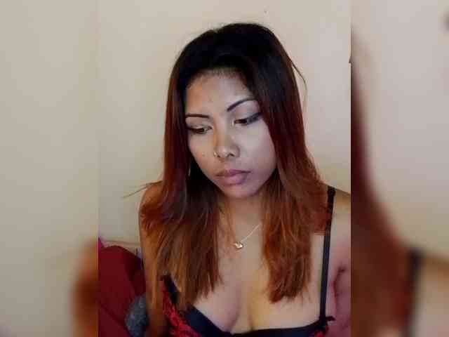 Изображение секс-шоу модели Doudou261