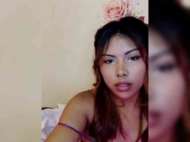 Изображение секс-шоу модели Doudou261