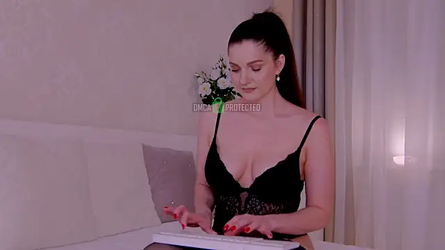 Sexshow-Bild von _Alya_ Sexshow-Bild von _Alya_