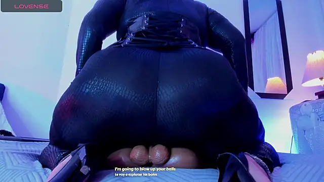Venus_R0se's sex show image