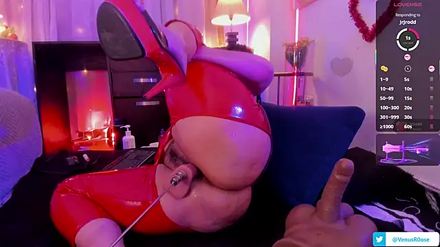 Venus_R0se's sex show image