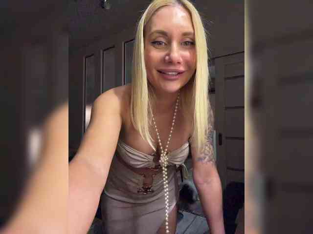 Tvoyasamka77's sex show image