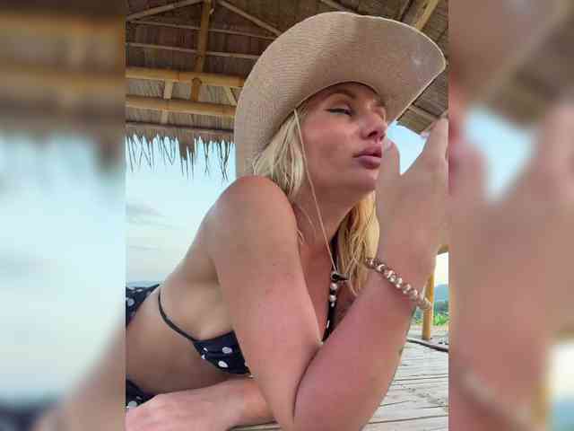 Tvoyasamka77's sex show image