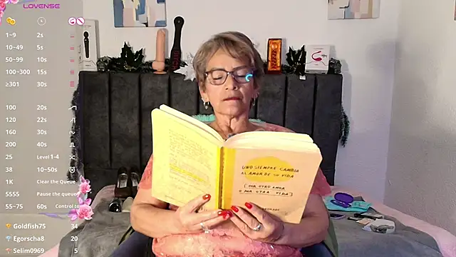 Devora_mature65's sex show image