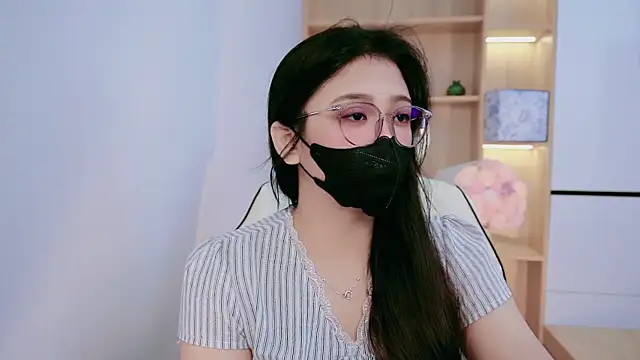 Chan_Chann's sex show image