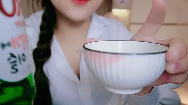 Chan_Chann's sex show image