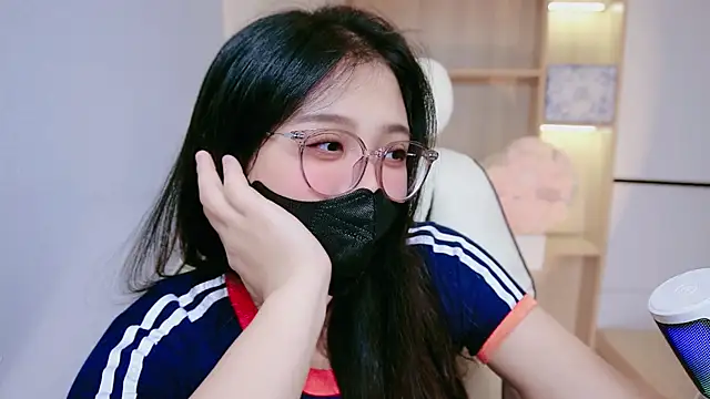 Chan_Chann's sex show image