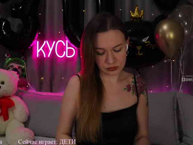 Изображение секс-шоу модели 1-x Изображение секс-шоу модели 1-x