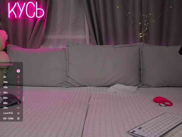 1-x's sex show image