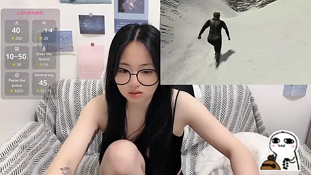 LiLiYbaby's sex show image