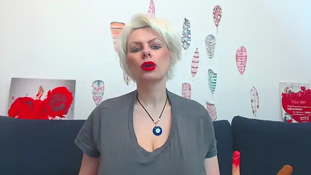 Playful_Goldie_WOW__'s sex show image