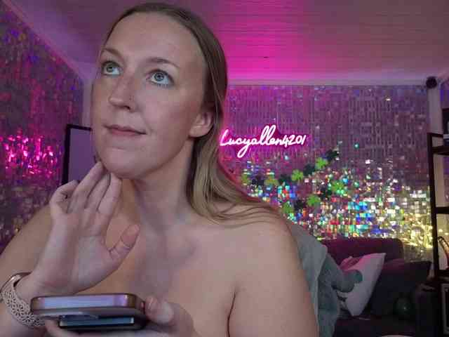 lucyallen4201's sex show image