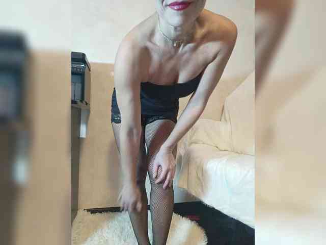 Изображение секс-шоу модели -HOTSTUFF- Изображение секс-шоу модели -HOTSTUFF-