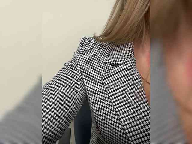 YuliyaLasker's sex show image