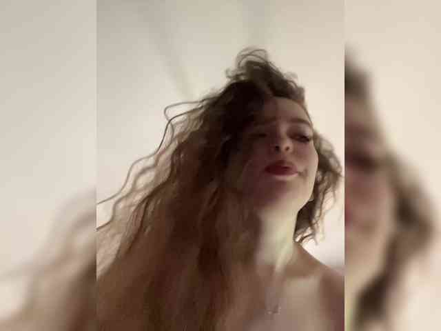 LadyEmily's sex show image