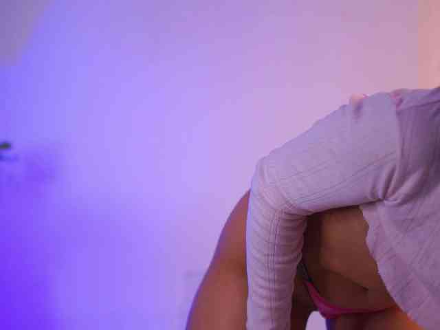 KarinaKokhana's sex show image