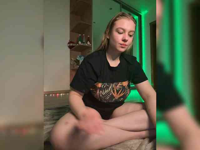 jucieLussie's sex show image jucieLussie's sex show image