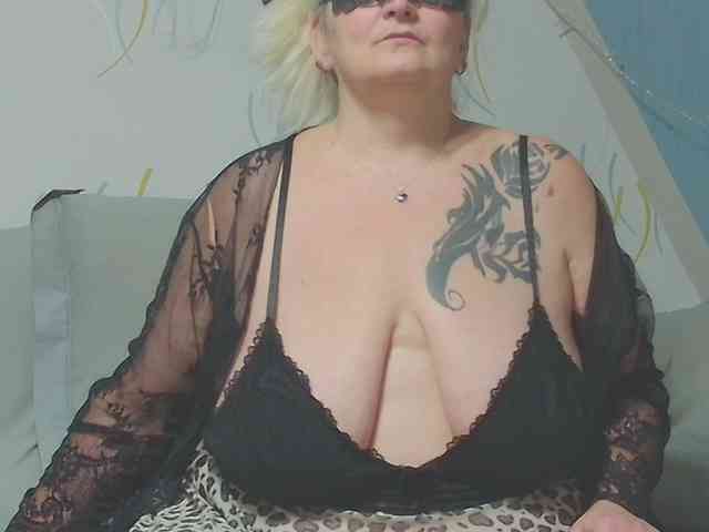 enchaleur76-1's sex show image