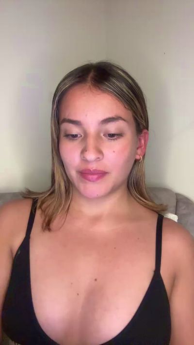 Bella_Antonella's sex show image