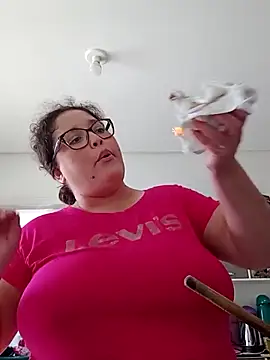 DEUSA_VAL_BBW's sex show image