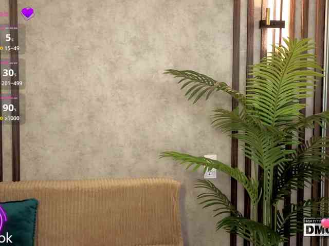 Hollywww's sex show image