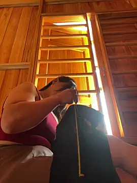 Изображение секс-шоу модели phungtiti Изображение секс-шоу модели phungtiti