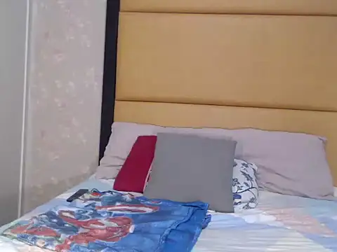 LovelyTrixie's sex show image