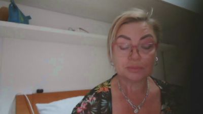 LindaL69's sex show image
