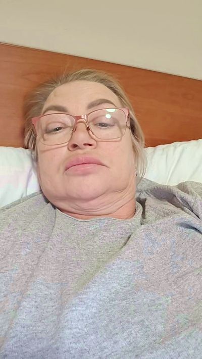 LindaL69's sex show image