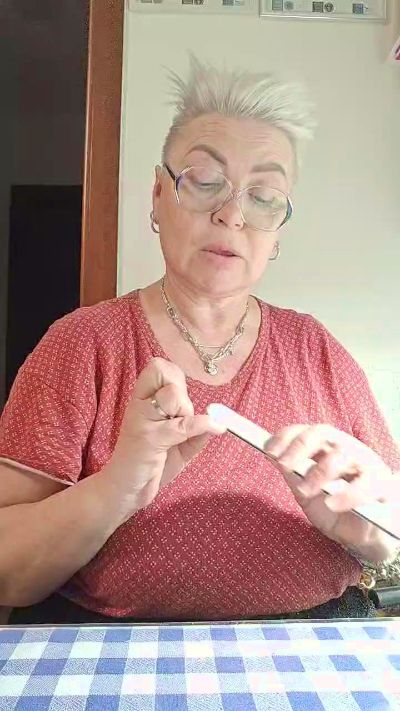 LindaL69's sex show image LindaL69's sex show image