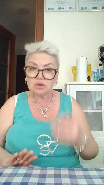 LindaL69's sex show image LindaL69's sex show image