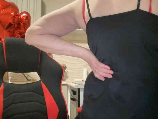 HotMilfPussy's sex show image