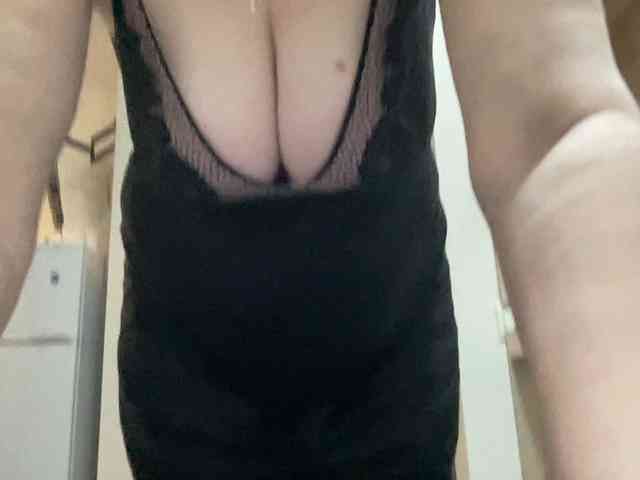 HotMilfPussy's sex show image HotMilfPussy's sex show image