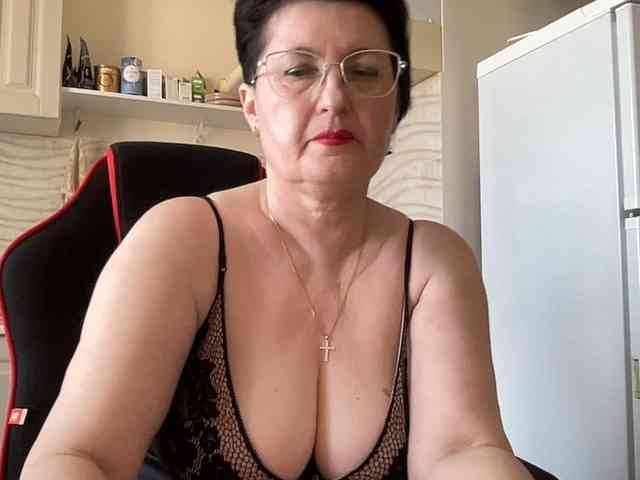 HotMilfPussy's sex show image