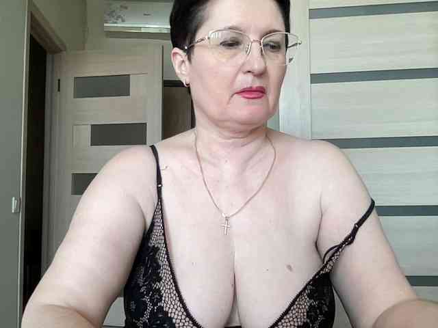 Sexshow-Bild von HotMilfPussy