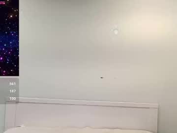 honeybeedog's sex show image